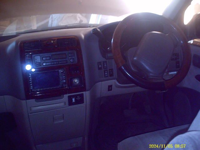 1998 Toyota Granvia