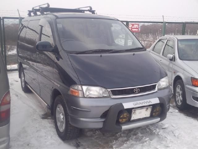 1998 Toyota Granvia