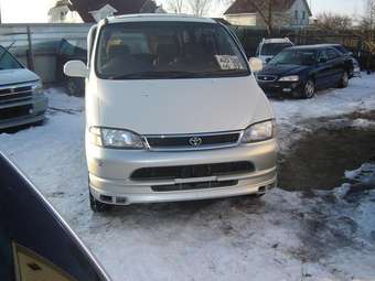 1998 Toyota Granvia