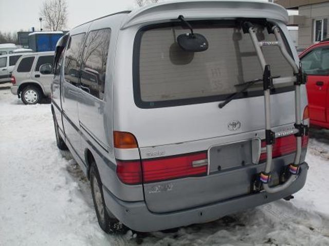 1998 Toyota Granvia