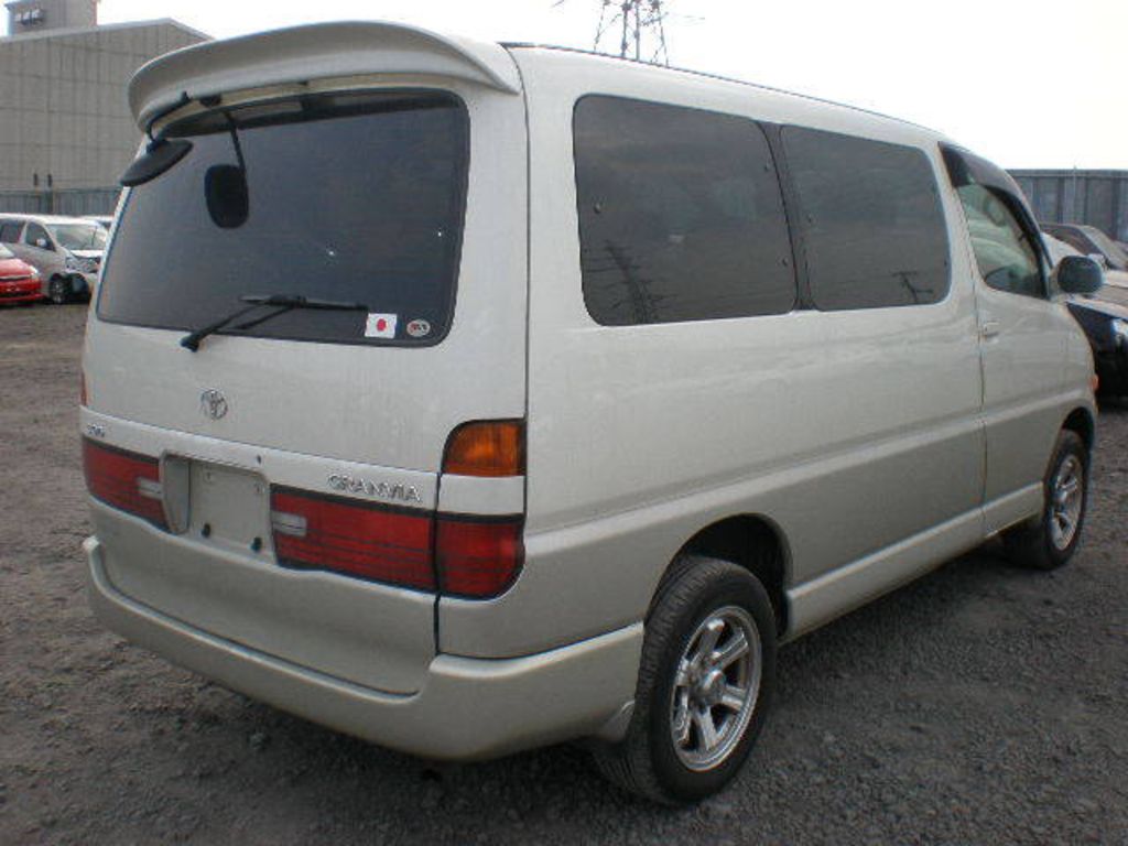 1998 Toyota Granvia