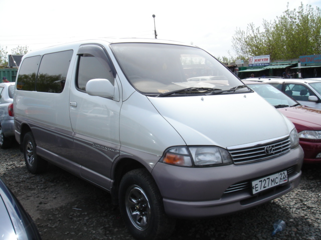 1999 Toyota Granvia