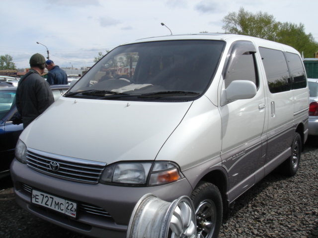 1999 Toyota Granvia