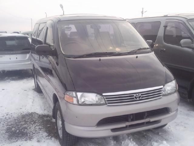 1999 Toyota Granvia