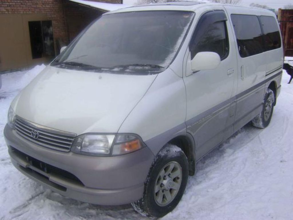 1999 Toyota Granvia