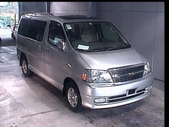 2000 Toyota Granvia