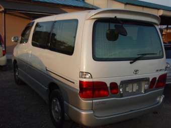 2000 Toyota Granvia For Sale