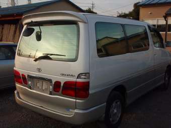 2000 Toyota Granvia Images