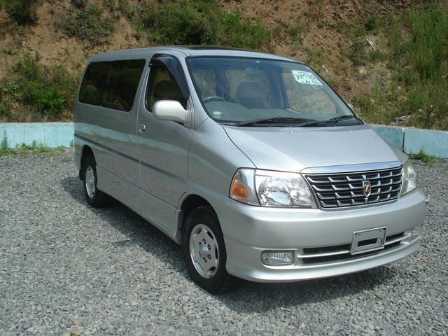 2001 Toyota Granvia