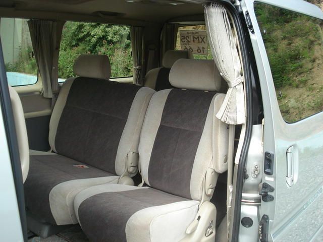 2001 Toyota Granvia