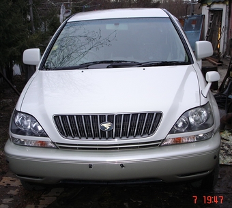 1998 Toyota Harrier