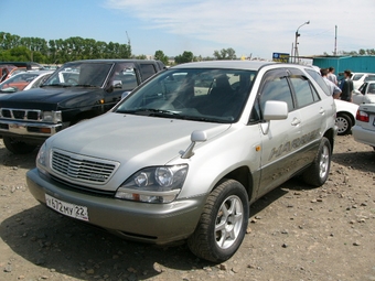 1998 Toyota Harrier