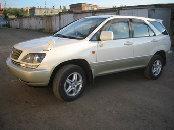 1998 Toyota Harrier