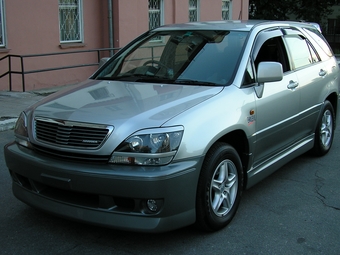 1998 Toyota Harrier