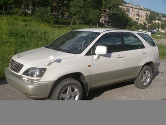 1998 Toyota Harrier