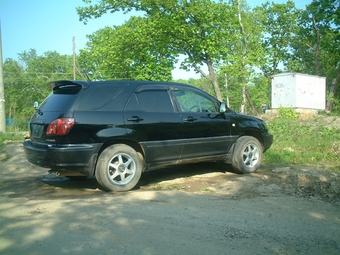 1998 Toyota Harrier