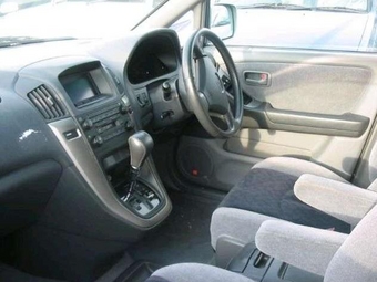 1998 Toyota Harrier