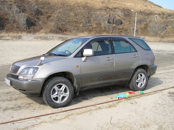 1998 Toyota Harrier