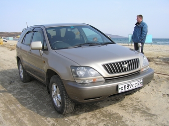 1998 Toyota Harrier