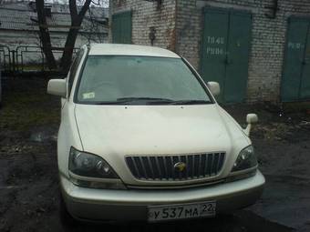 1998 Toyota Harrier