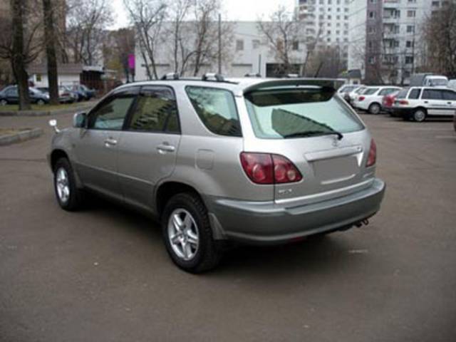 1998 Toyota Harrier