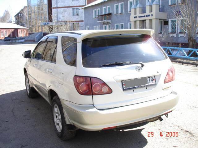 1998 Toyota Harrier