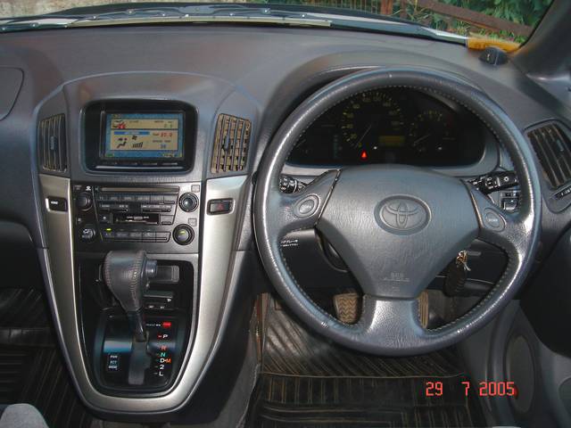 1998 Toyota Harrier