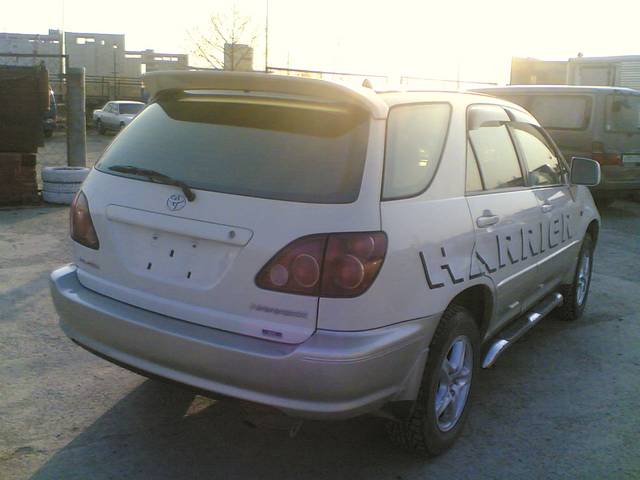 1998 Toyota Harrier