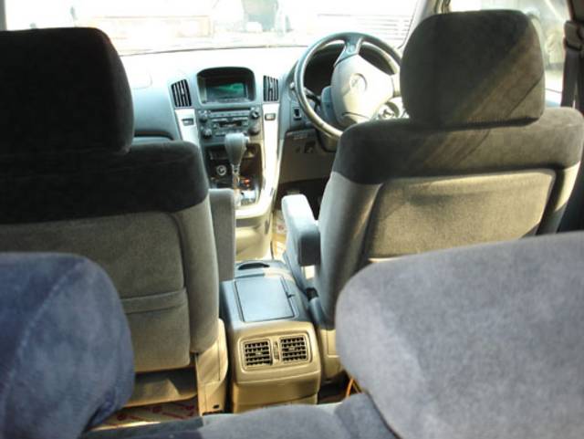 1998 Toyota Harrier