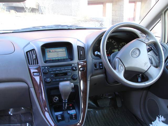 1998 Toyota Harrier