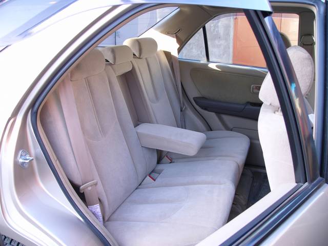 1998 Toyota Harrier