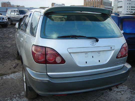 1998 Toyota Harrier