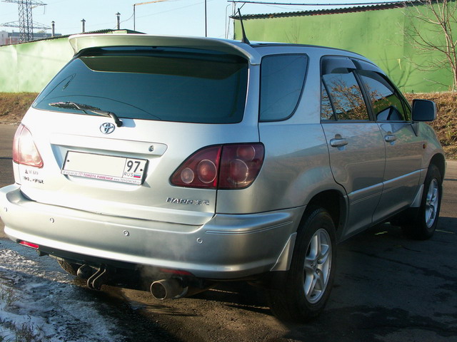 1998 Toyota Harrier