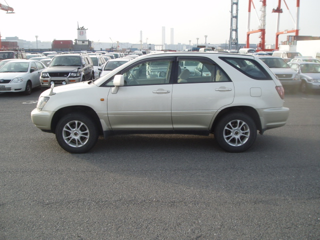 1998 Toyota Harrier