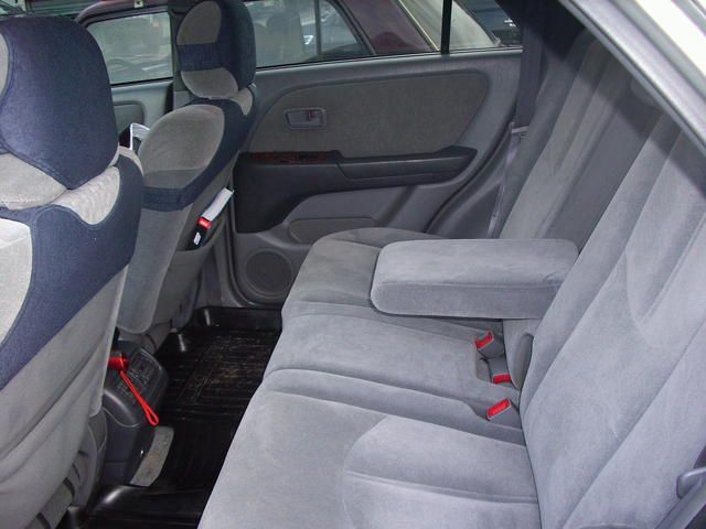 1998 Toyota Harrier