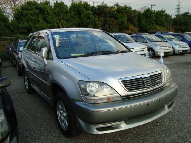 1998 Toyota Harrier