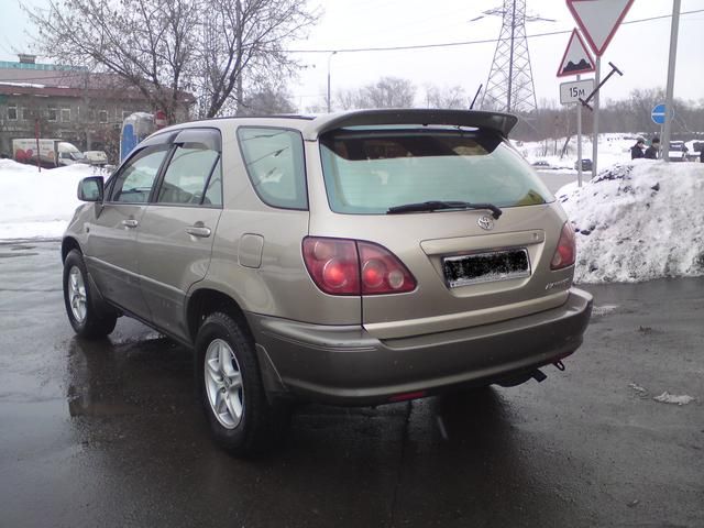 1998 Toyota Harrier