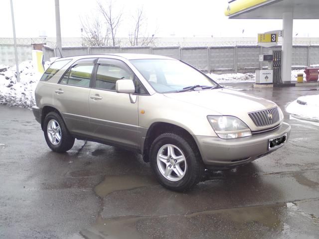 1998 Toyota Harrier