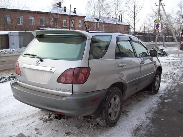 1998 Toyota Harrier