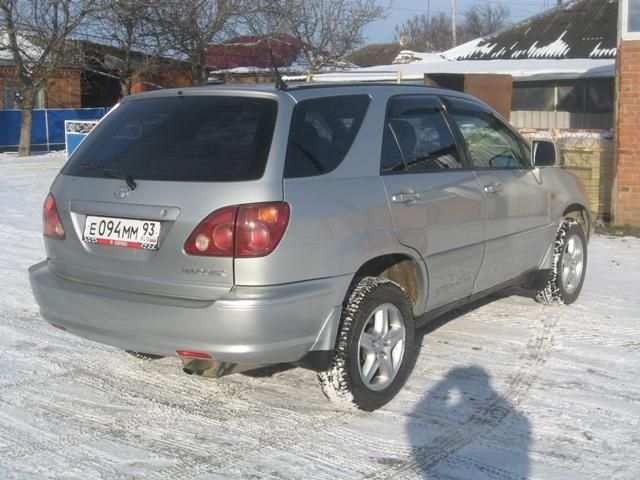 1998 Toyota Harrier