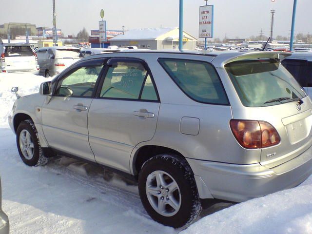 1998 Toyota Harrier