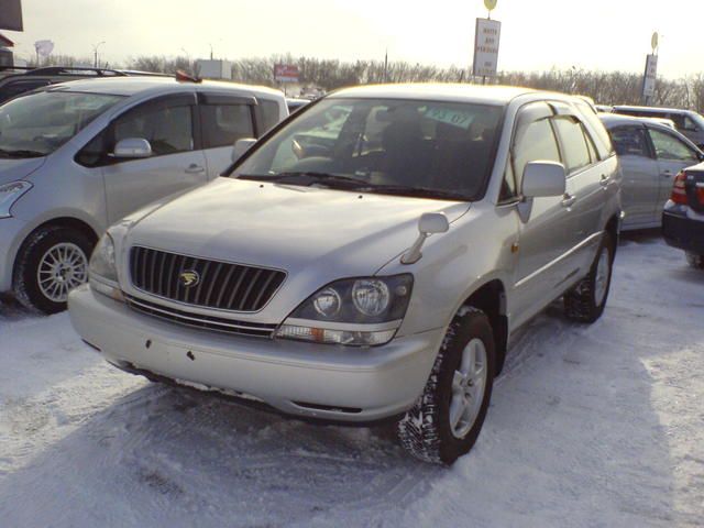 1998 Toyota Harrier