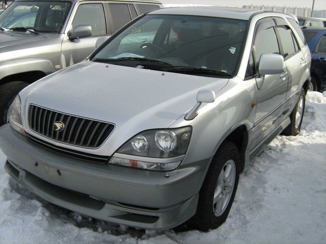 1998 Toyota Harrier