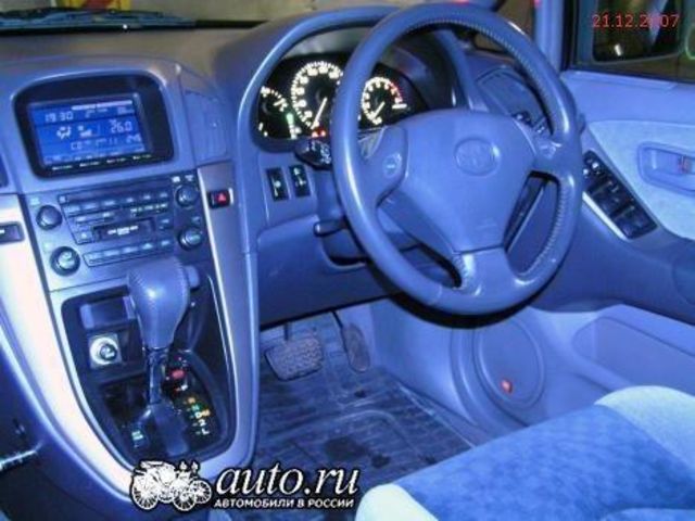 1998 Toyota Harrier