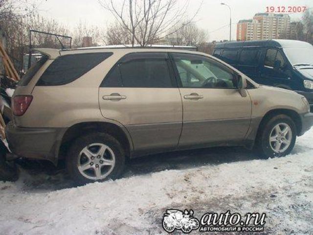 1998 Toyota Harrier