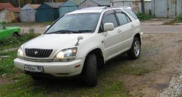 1998 Toyota Harrier