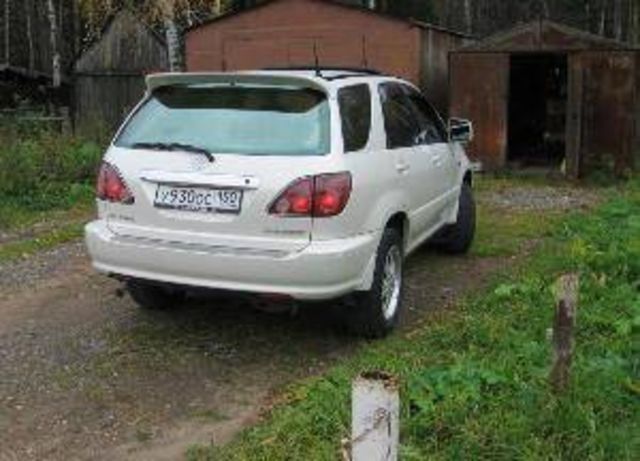 1998 Toyota Harrier