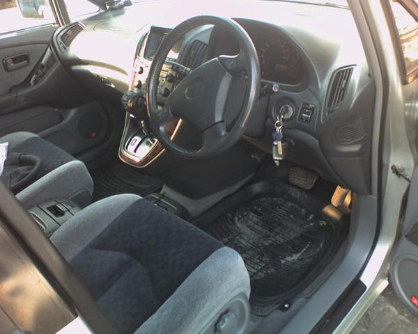 1998 Toyota Harrier