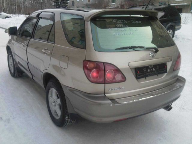 1998 Toyota Harrier