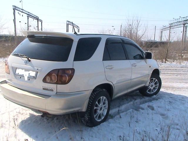1998 Toyota Harrier